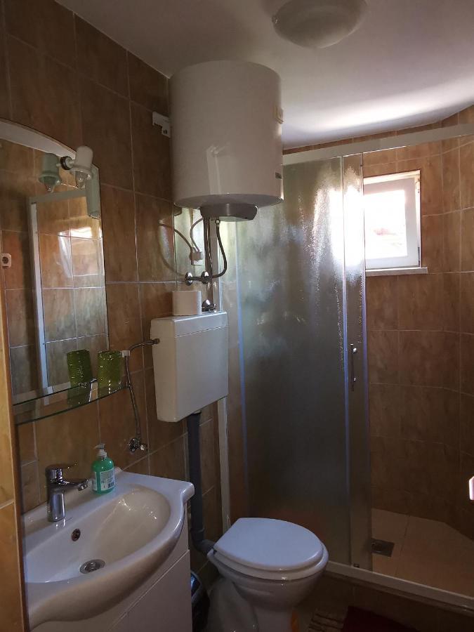 Apartmani Trupeljak Mandre Esterno foto