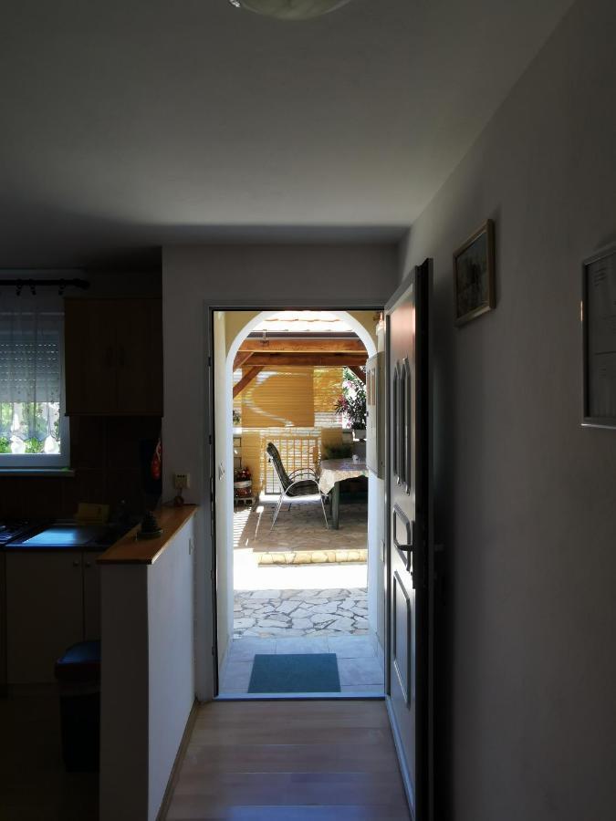 Apartmani Trupeljak Mandre Esterno foto