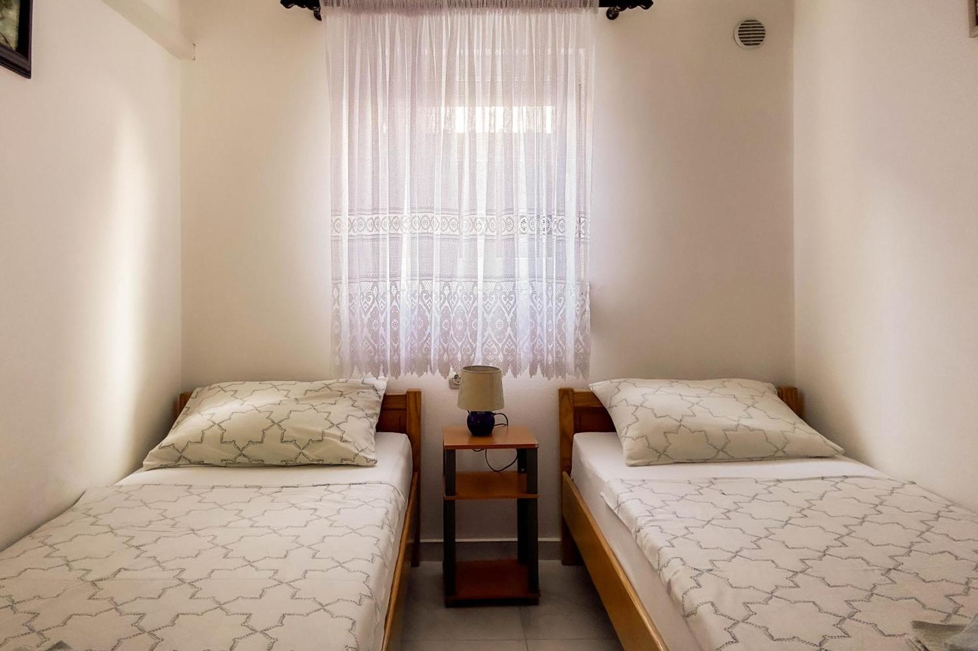 Apartmani Trupeljak Mandre Camera foto